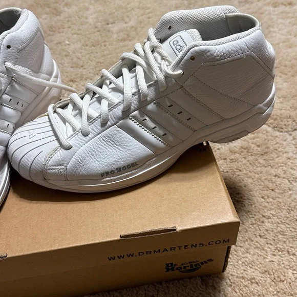 Adidas Men's White High-Top Sneakers -12 - Picture 2 of 4